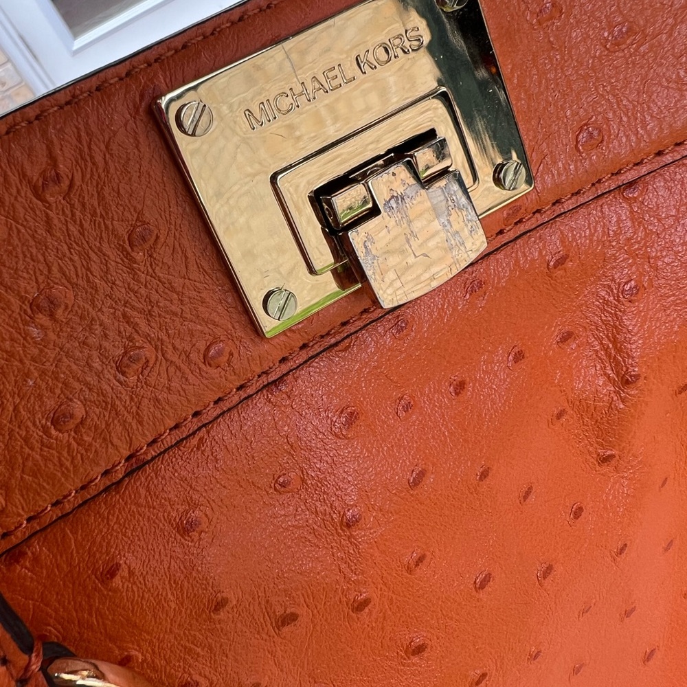 Authentic Michael Kors Handbag - image 8